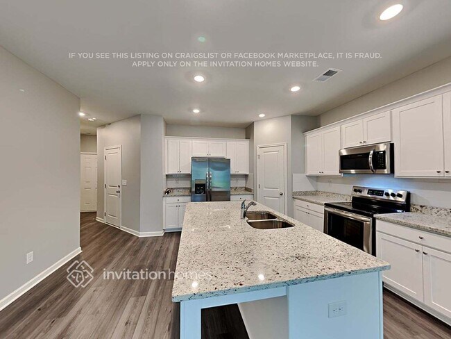 Building Photo - 155 Webster Cir
