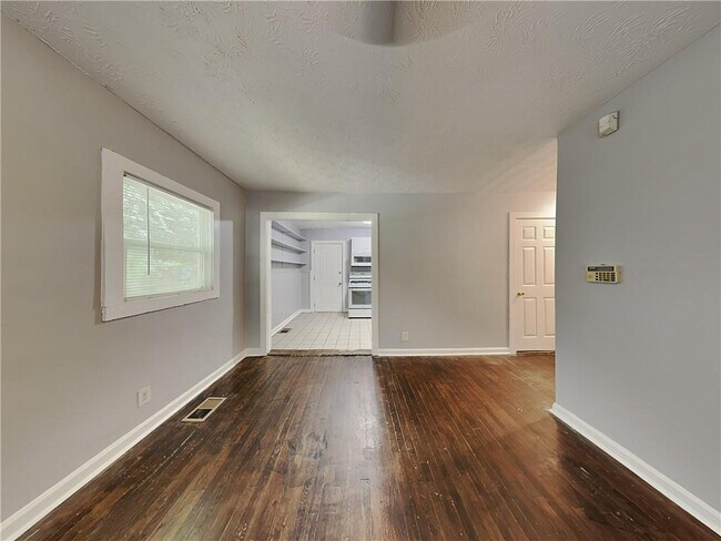 Foto del edificio - 2835 Burton Rd NW