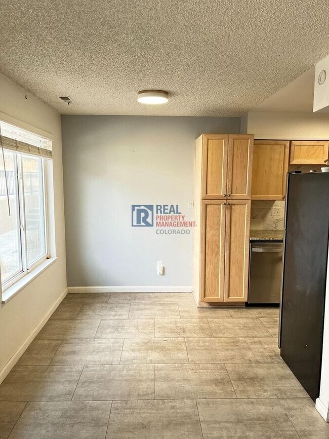 Foto del edificio - 2769 Hearthwood Ln