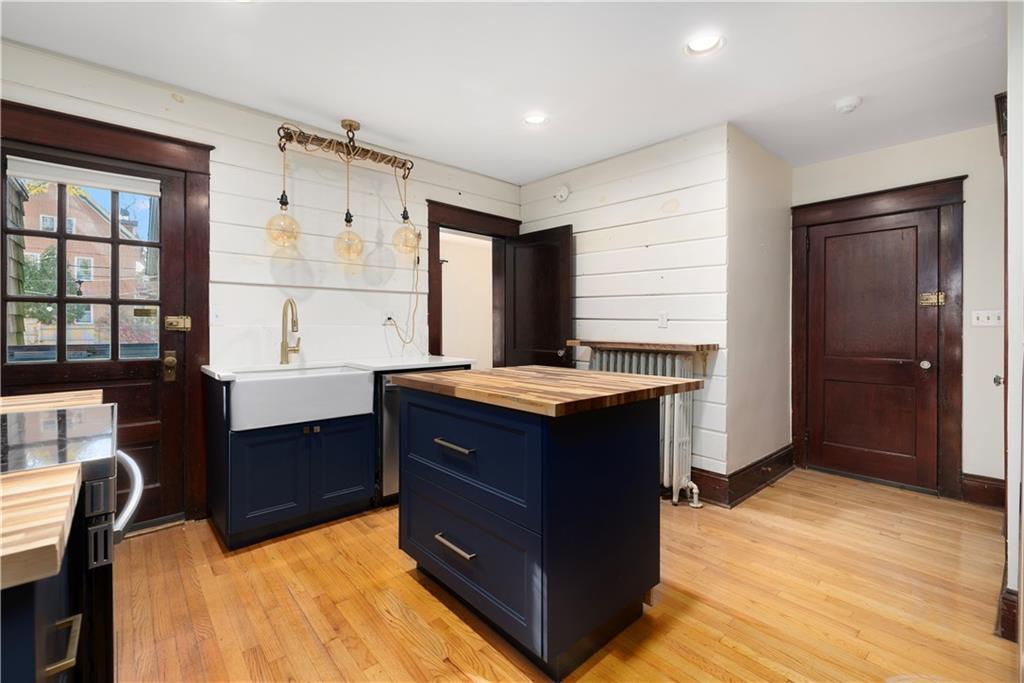 Foto principal - 31 Cranston Ave