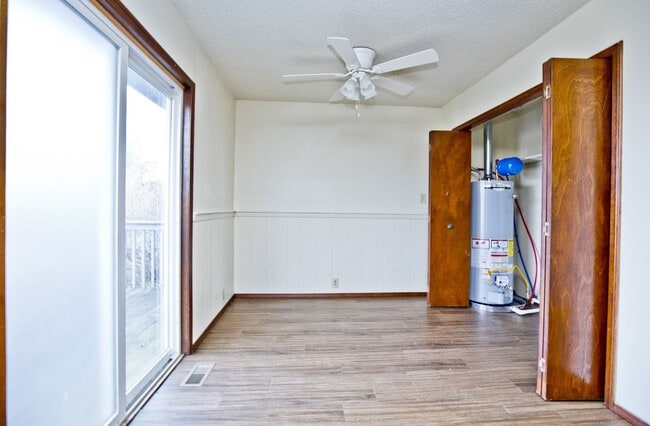 Building Photo - ***726 McClure Ave***