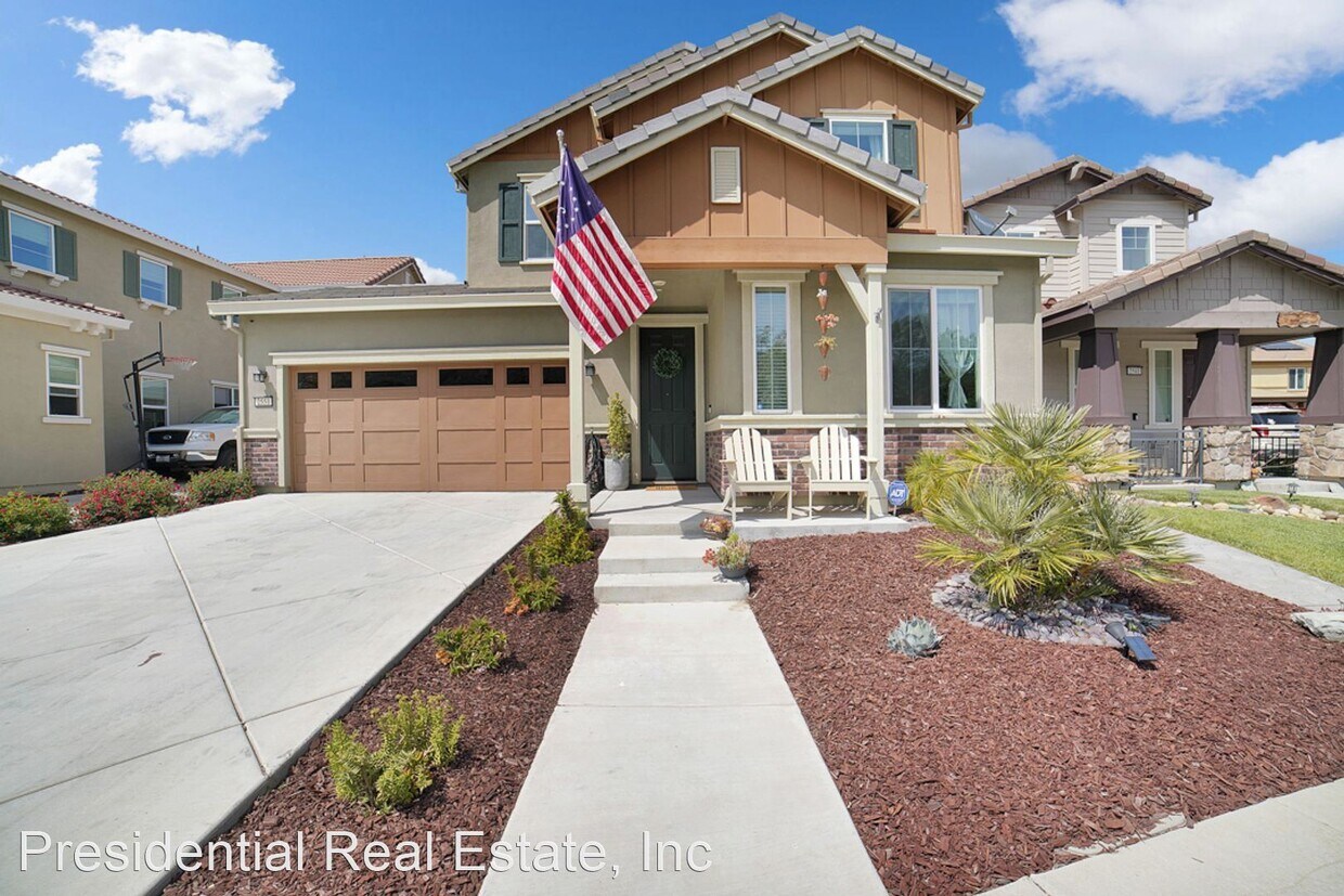 Primary Photo - 4 br, 3 bath House - 2551 Grassland way