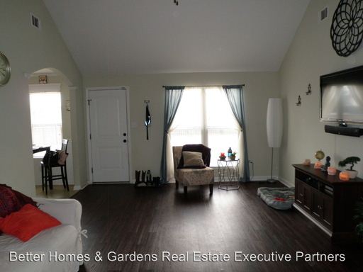 Foto del edificio - 2820 Wyndham Dr