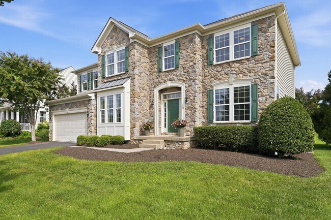 Building Photo - 42222 Cameron Parish Dr