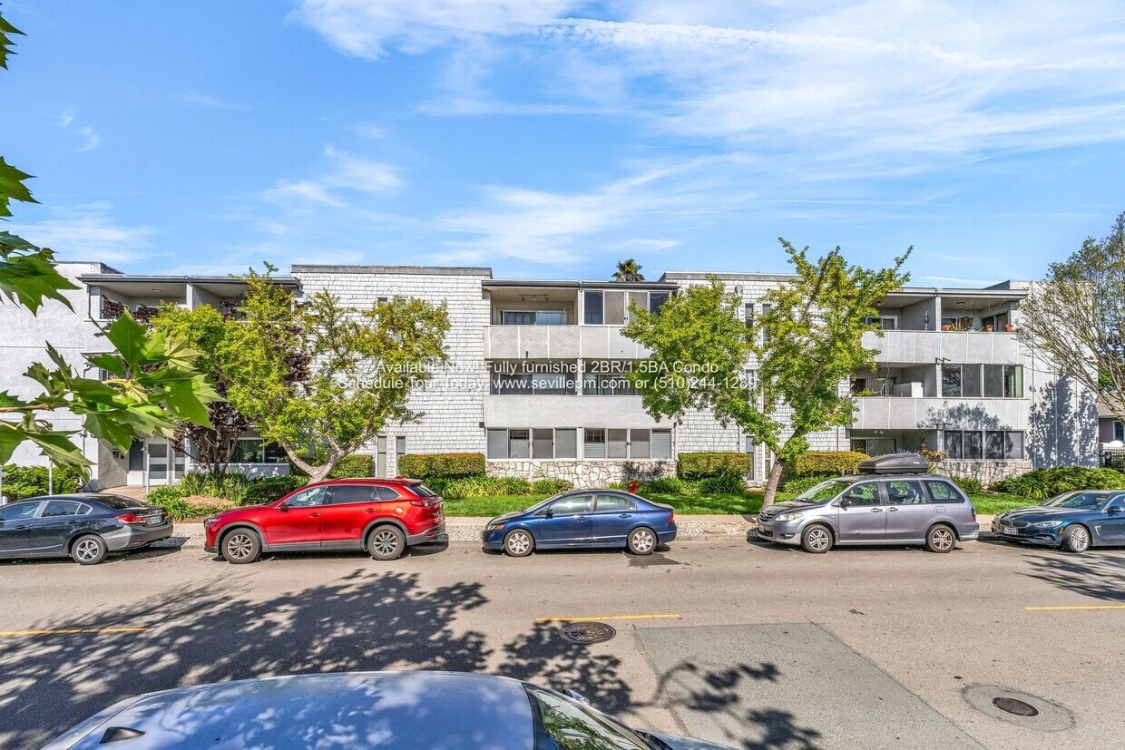 Foto principal - MOVE-IN READY 2BR/1.5BA Condo close to Ala...