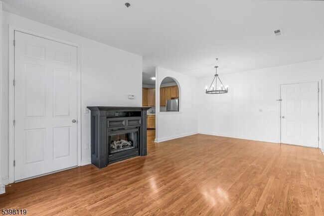 Foto del edificio - 225 Windmill Ct