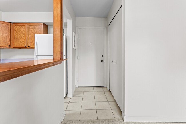 Foto del edificio - 31993 W 12 Mile Rd