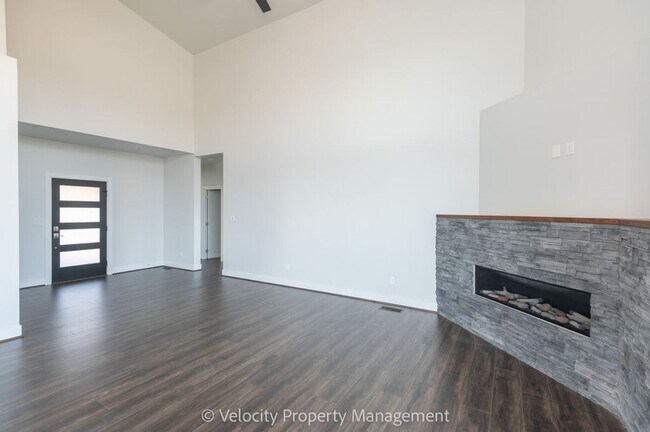 Foto del edificio - Stunning Home in Eagle Crest Resort Commun...