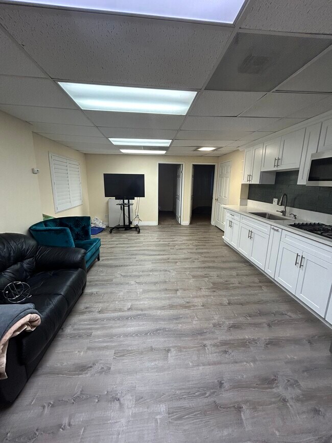 Foto del edificio - 3773 Walnut Ave