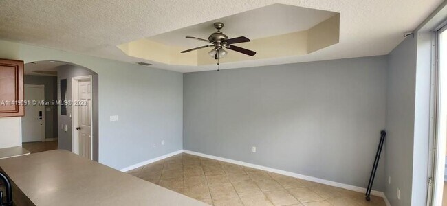 Foto del edificio - 10633 SW 6th St