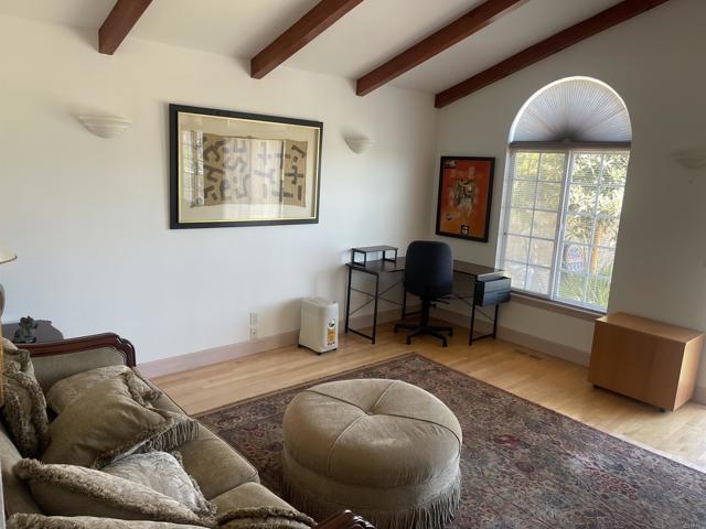 Foto del edificio - 1225 Hueneme St