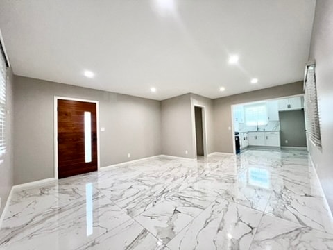 Foto del edificio - 7445 Penfield Ave