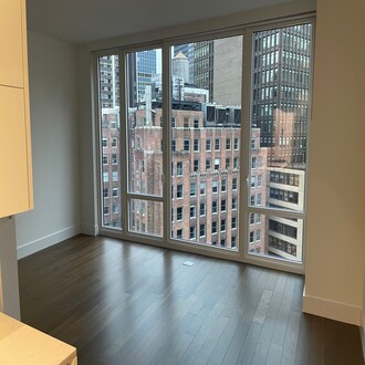 Foto del edificio - 226 E 44th St