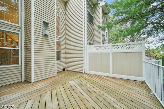 Building Photo - 38 Musket Dr