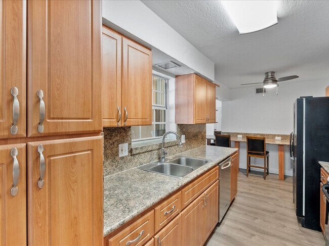 Foto del edificio - 1501 SW 57th Ave