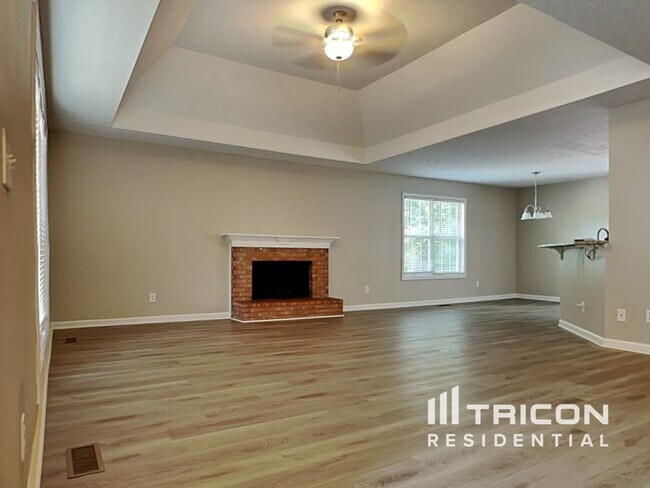 Foto del edificio - 2114 Lindley Ln
