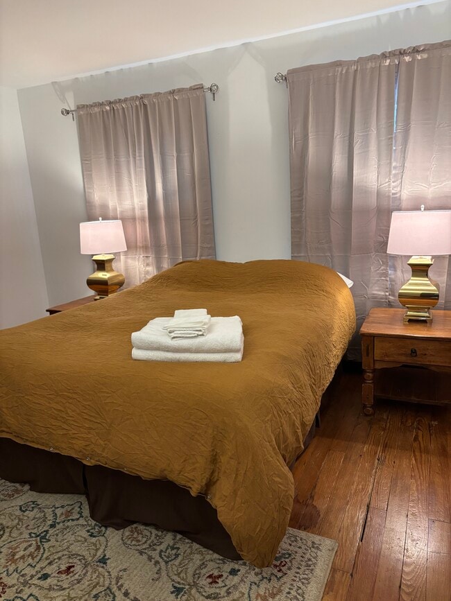 Bedroom 1 - 1039 Highland Ave