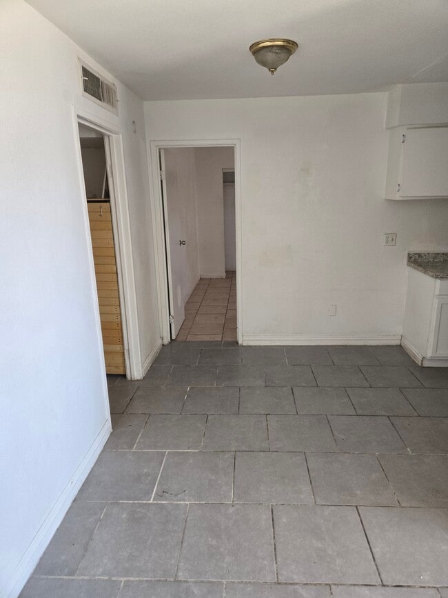 Building Photo - 1300 N 22nd St