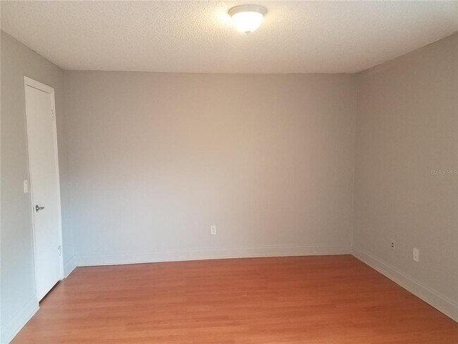 Foto del edificio - 5713 Gatlin Ave
