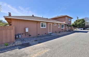 Building Photo - 1327 Essex Way