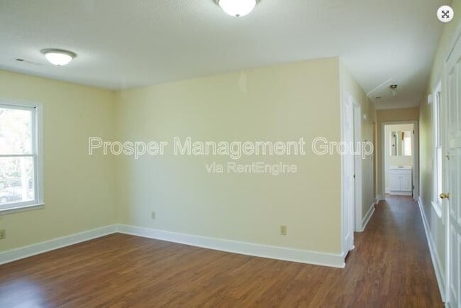 Building Photo - 64.5 Columbus St