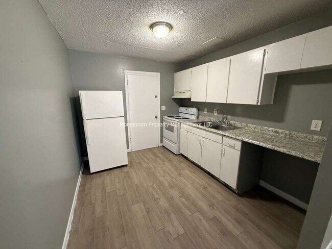 Foto del edificio - 8218 N Elmer St