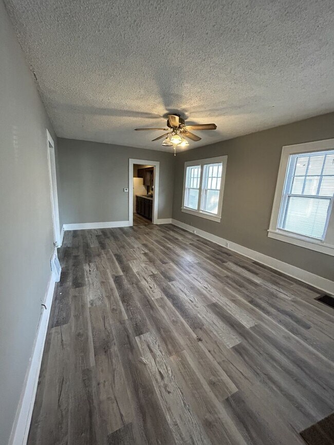 Foto del edificio - Very Nice 2BR/1BA House - Just Refreshed!