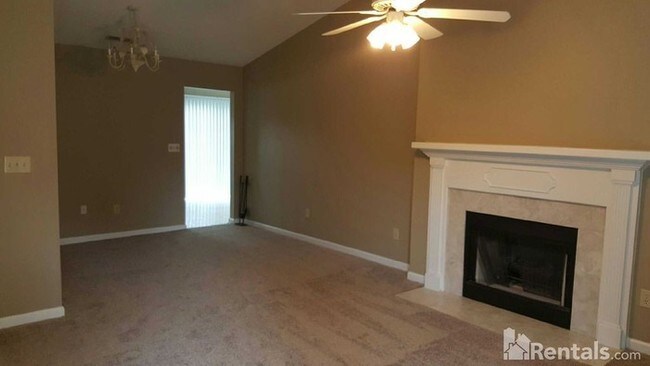 Foto del edificio - 14 Sandy Point Ct
