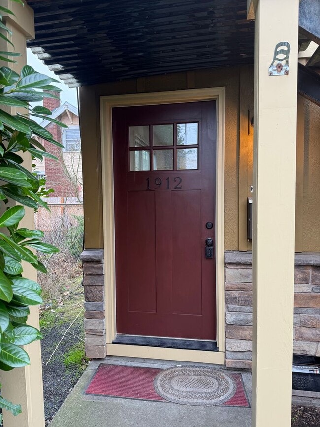 Photo - 118000 Apartment