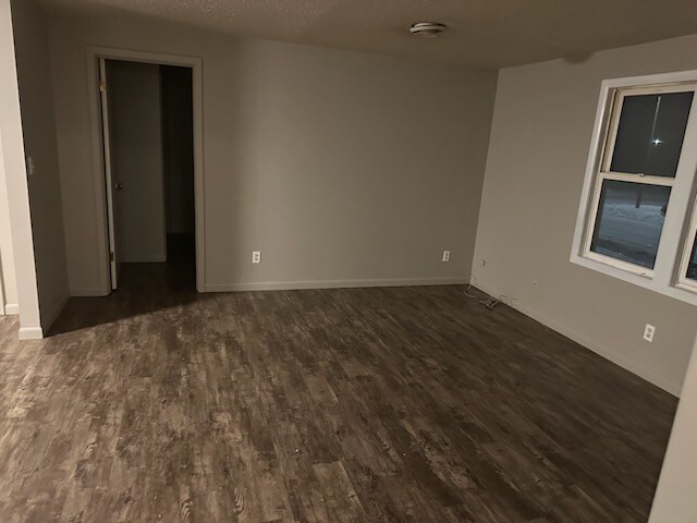 Foto del edificio - 220 W 6th Ave