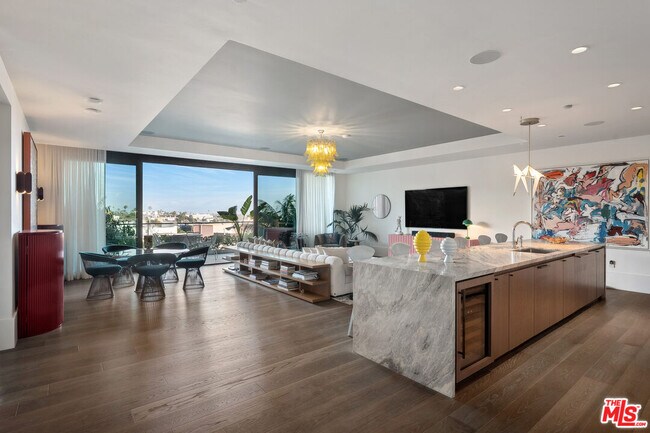 Foto del edificio - 8420 Sunset Blvd