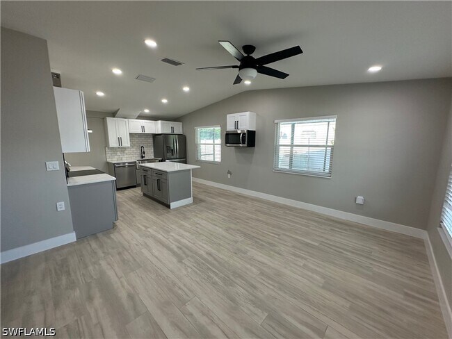 Foto del edificio - 7225 Buchanan Rd