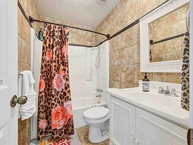 Foto del edificio - 905 Burnley Rd