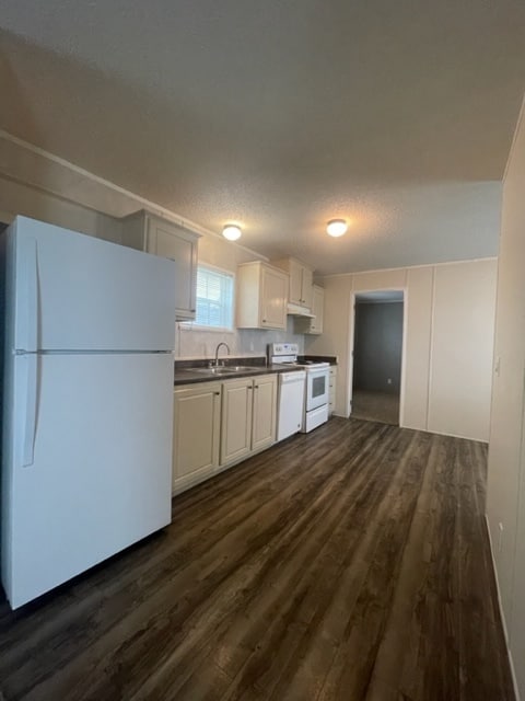 Building Photo - 11924 Springbrook Ct