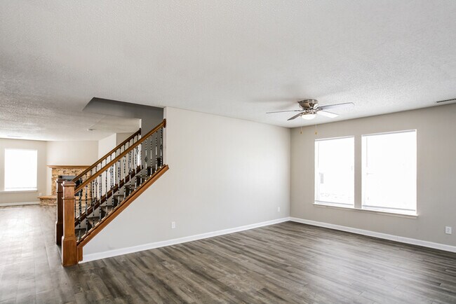 Foto del edificio - 6367 Eastern Range Rd