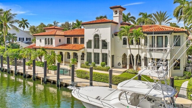 Building Photo - 628 Coral Way