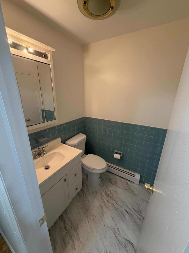 Building Photo - 293 Avenue C