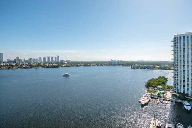 Foto del edificio - 17301 Biscayne Blvd