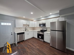 Building Photo - 408 N Belnord Ave