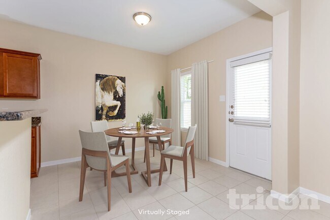 Building Photo - 301 Summer Horse Dr
