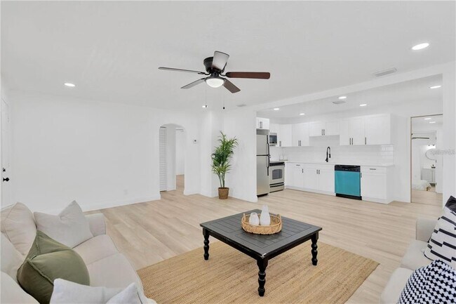 Foto del edificio - 4035 Fairfield Ave S