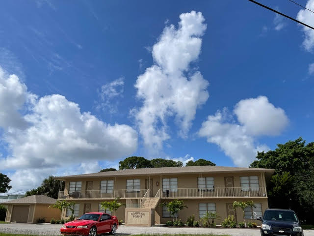 Building Photo - 4606 SE Binnacle Way