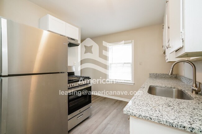 Foto del edificio - 1610 N Johnson St