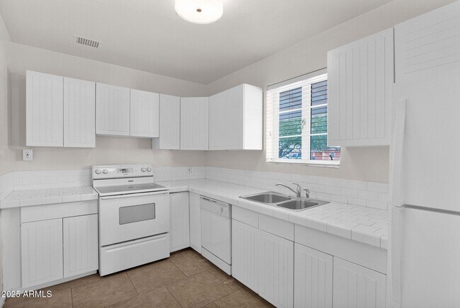 Foto del edificio - 3015 N 17th Ave