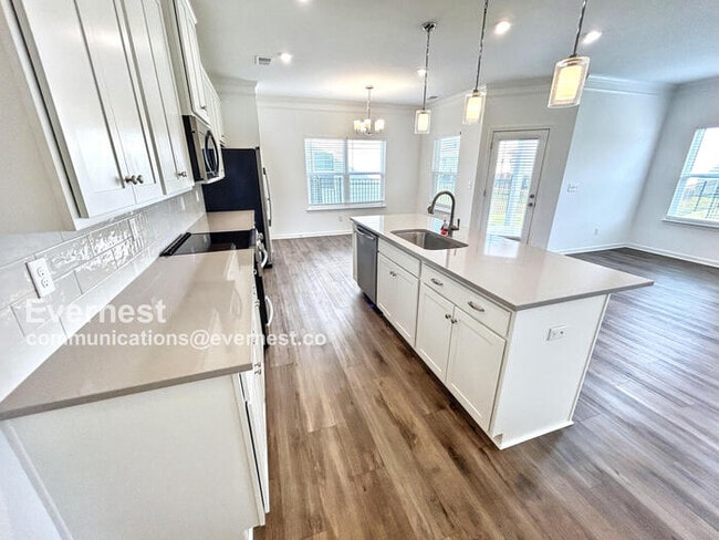 Building Photo - 3604 Pelham Wood Dr