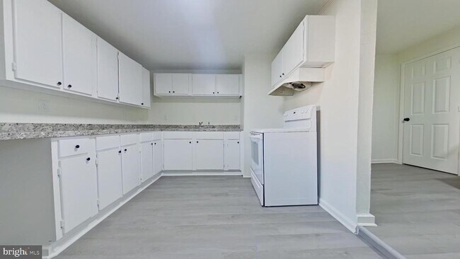 Foto del edificio - 548 S Loudoun St