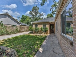 Building Photo - 12514 Kingsride Ln