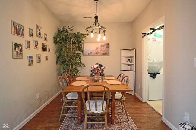 Building Photo - 6593 Reserve Dr