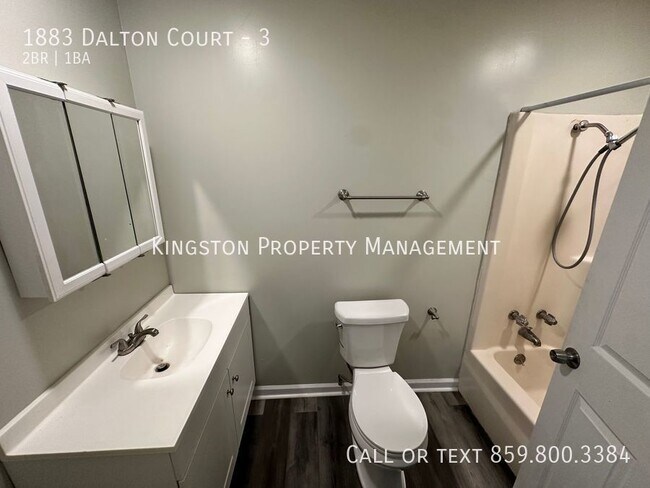 Building Photo - Newly Renovated 2 Bedroom Now Available!!