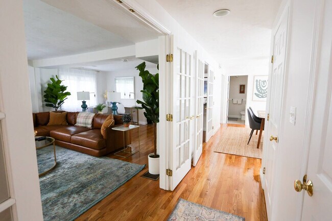 Building Photo - 25 Jay St